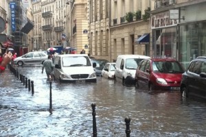 Video-Paris-inondations-aout-2011